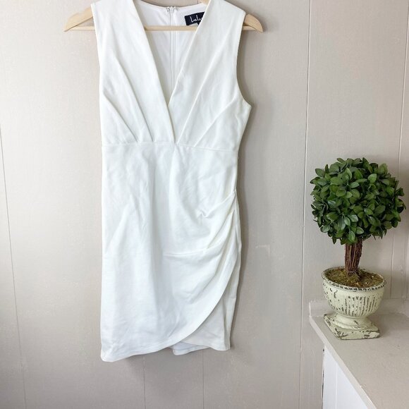 Lulus White V-Neckline Cocktail Dress Size Small - Picture 1 of 7